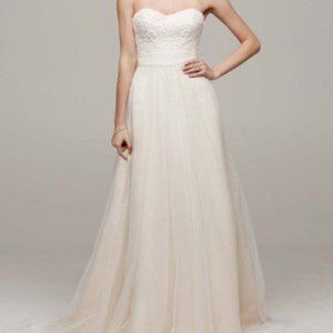 David's Bridal ivory/champagne wedding dress NEW